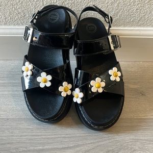 Girls Daisy Platform sandals